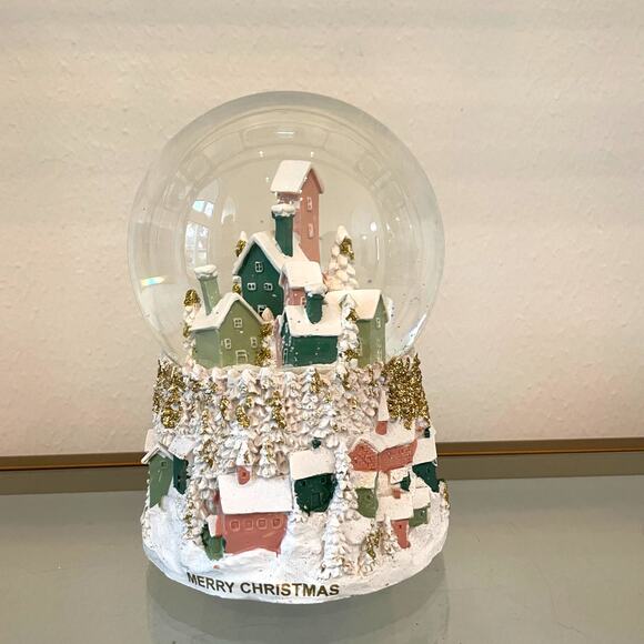Cupcakes & Cashmere Christmas Musical Waterglobe 7x5  Festive Holiday Decor NEW - Picture 11 of 14